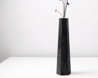 black wood flower vase suitable for dried or natural flowers | "SEIS" is handmade