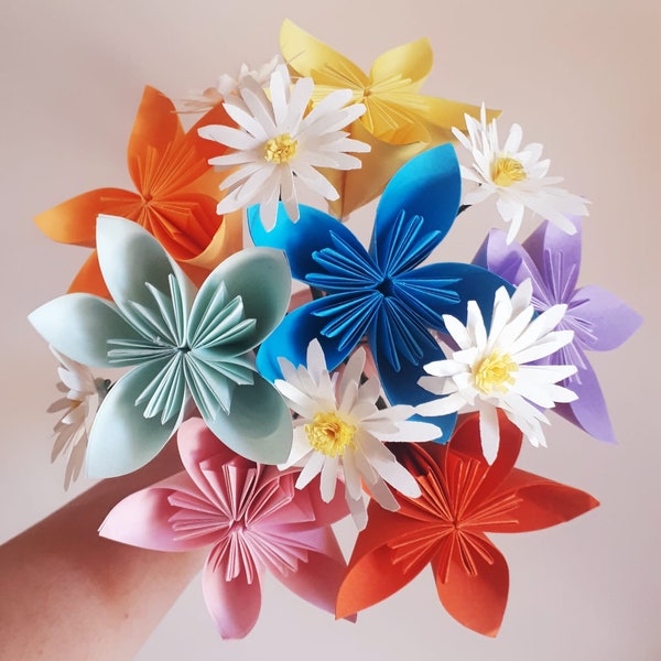 Bouquet de marguerites et kusudama - bouquet de fleurs en origami