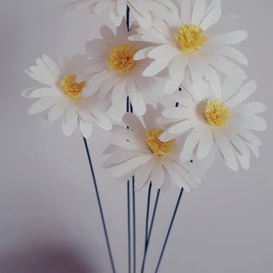 Bouquet of daisies and kusudama bunch of origami flowers image 10