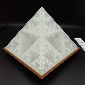 Sierpiński Pyramid Lamp