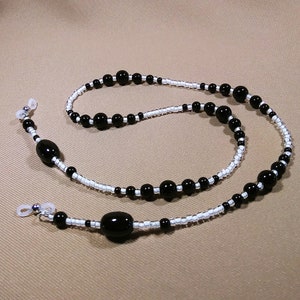 Eyeglass Chain with Black Glass Beads in Graduated sizes, and Black and White Seed Beads, For Men or Women