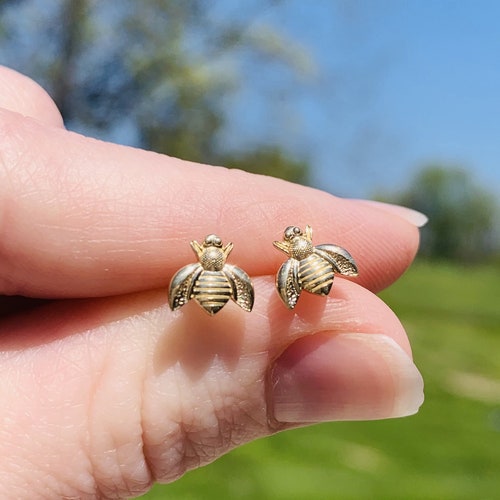 14k Solid Gold Sapphire Honey Bee Earrings20g Honey Bee Etsy