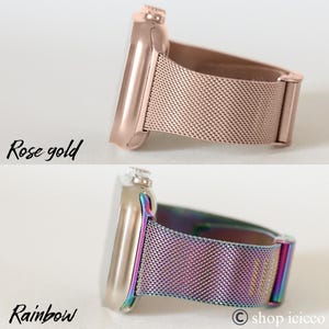 K&ouml;nnte beinhalten: Armb&auml;nder in Ros&eacute;gold und Regenbogenfarben. Das ros&eacute;goldene Armband hat ein Mesh-Design. Das Regenbogenarmband hat ein Metallic-Finish mit Mesh-Design. Die Texte "Rose gold" und "Rainbow" sind sichtbar.