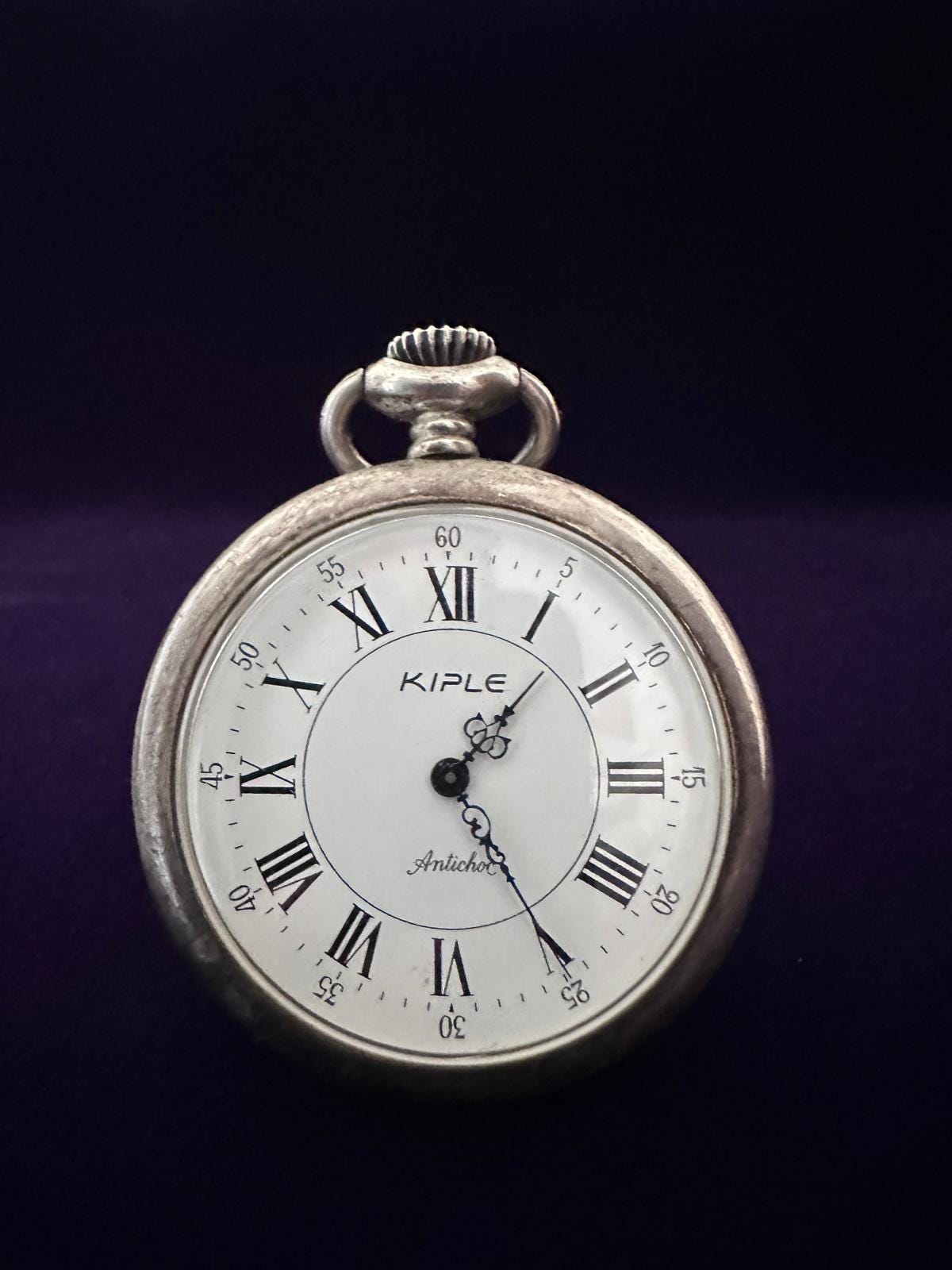 Trouver une montre vintage en brocante c'est cool, un beau