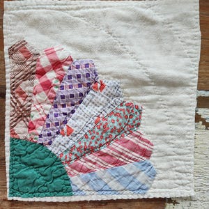 Vintage cutter quilt piece #12