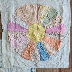 Vintage cutter quilt piece #15