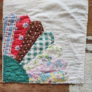 Vintage cutter quilt piece #9