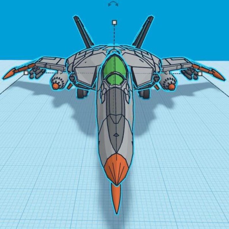 Puede incluir: Ilustraci&oacute;n de un avi&oacute;n a reacci&oacute;n gris y naranja con una cabina verde. El avi&oacute;n tiene dos motores, alas y cola. La ilustraci&oacute;n est&aacute; sobre un fondo de cuadr&iacute;cula azul claro.