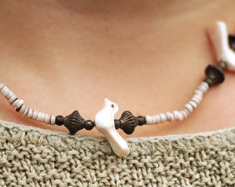 Carved Birds Necklace with Shell Heishi Beads: Vintage Nature Jewelry