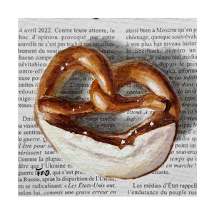 Pequeña pintura de pretzel en periódico, arte original de panadería, pintura de pan, arte de periódico, pintura de alimentos, arte de pared de pan, mini pintura