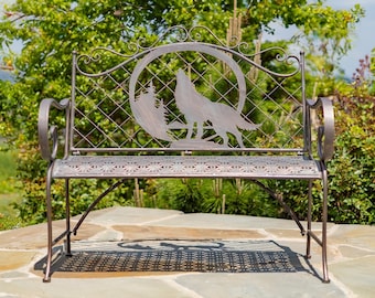 Banc de jardin classique en fer avec silhouette de loup hurlant et de lune « Gunnison »