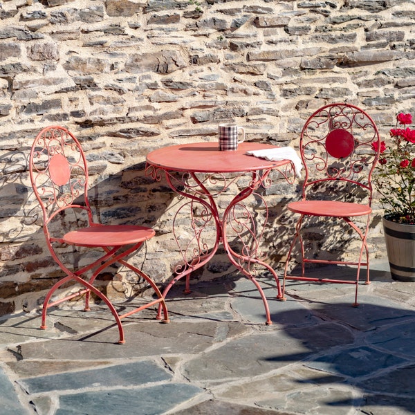 Set of 3 Round Metal Bistro Table & 2 Chairs "Le Chardenoux 1908" in Assorted Colors