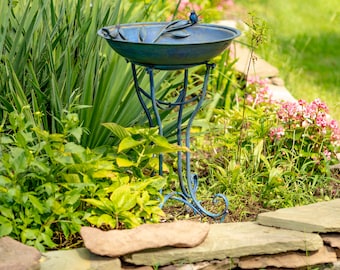 Iron Birdbath with 2 Birds in Frosted Blue Finish