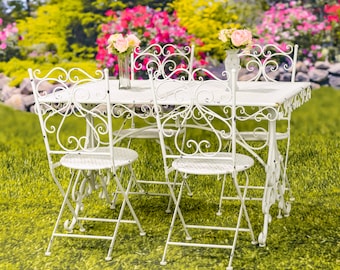 Five-Piece Metal Dining Set in Antique White "Solebury"