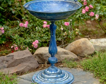 Round Metal Pedestal Birdbath with Cast Iron Bird Details in Blue Color