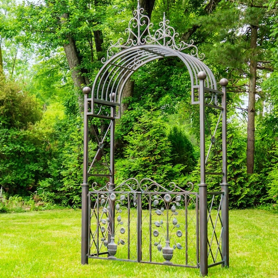 10.5ft Garden Gate With Floral Embellishments 