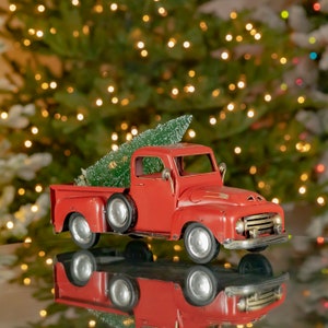 16 Inch Distressed Red Pickup Truck with Tree