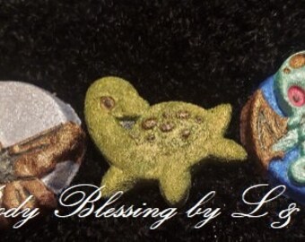 Cryptid Mothman, Cthulhu, or Nessie Novelty Bath Bomb 4 to 6 oz.  Available in 70 Fragrances!