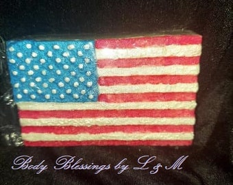 American Flag Limited Edition Bath Bomb 6.1 oz. Available in 70 Fragrances