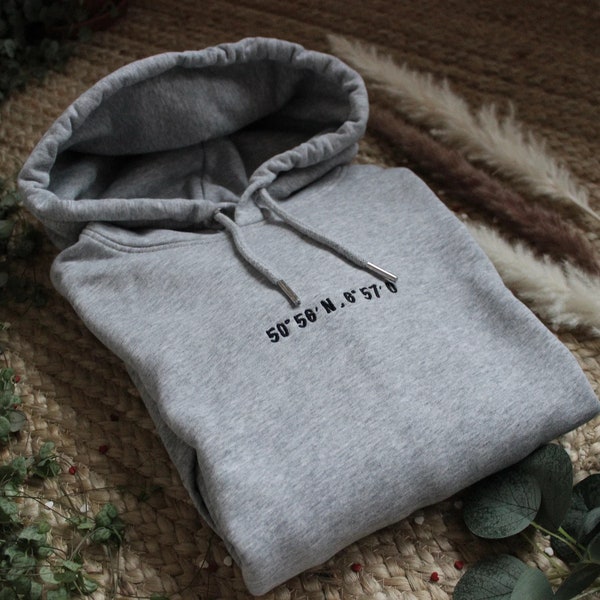 Koordinaten Hoodie bestickt mit Koordinaten Geschenk für Hochzeit Einzug Lieblingsort Verlobung