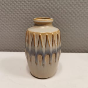 Very beautiful older vase from Danish Knabstrup (highly recognised Danish ceramic design), designed by Günther Praschak (Austria) 1960s.
