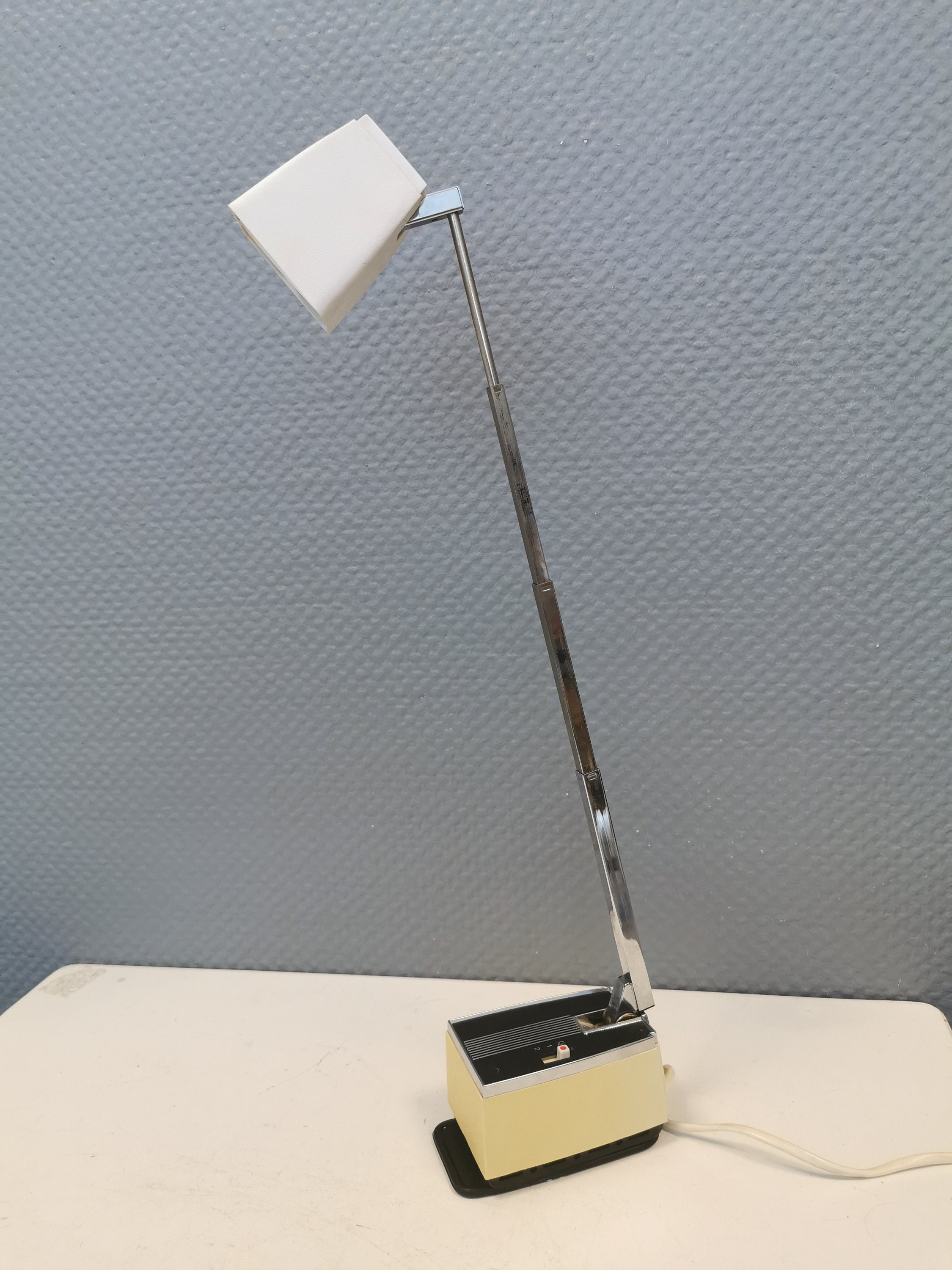 60sヴィンテージランプ made in Denmark スペースエイジ デンマークから スペースエイジなボール型ペンダントライト 北欧