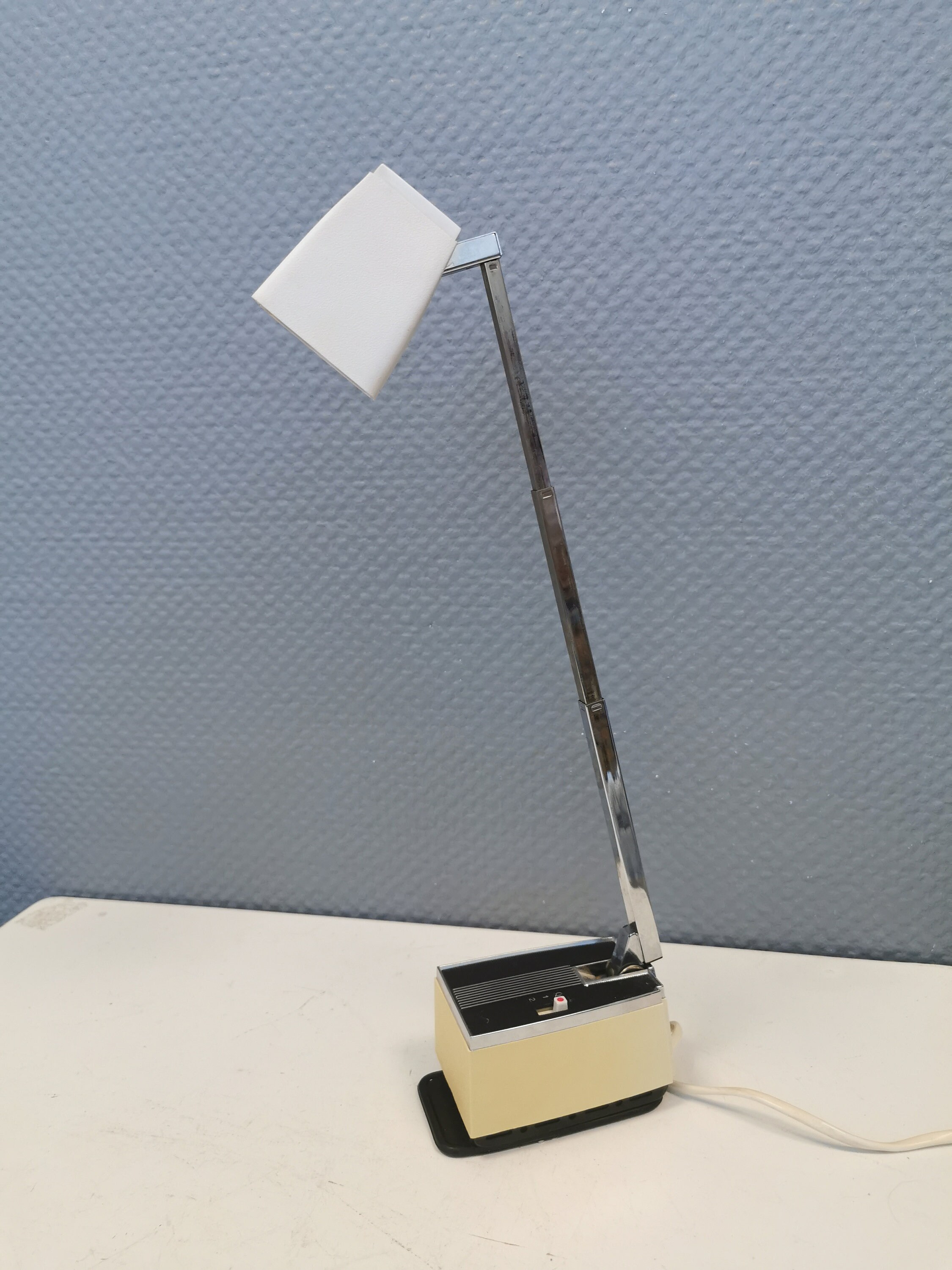 60sヴィンテージランプ made in Denmark スペースエイジ 1960-70's ヴィンテージ スペースエイジ デザイン 3灯 テーブル