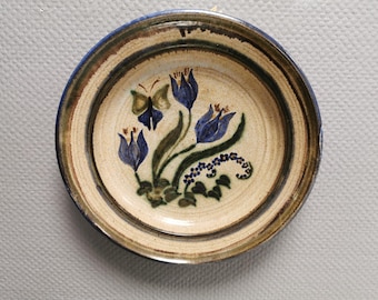 Large ceramic dish by Helge Jacobsen (HJ), Denmark, 1970s.