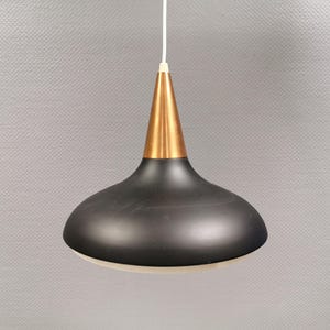 Hanging lamp from the 1970s Denmark.