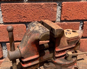 COLUMBIAN C43 Anvil Bench Vise - Cleveland Ohio  3 inch