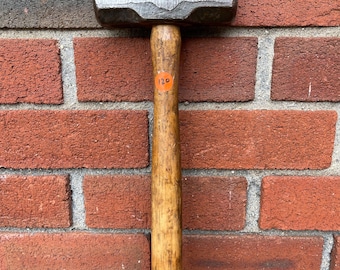 US 88 Woodings Verona original handle Nice 4 LBS. Lump Sledge hammmer