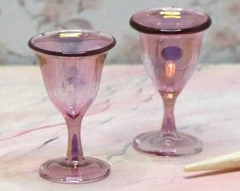Wine glass in cranberry glass (2pcs)