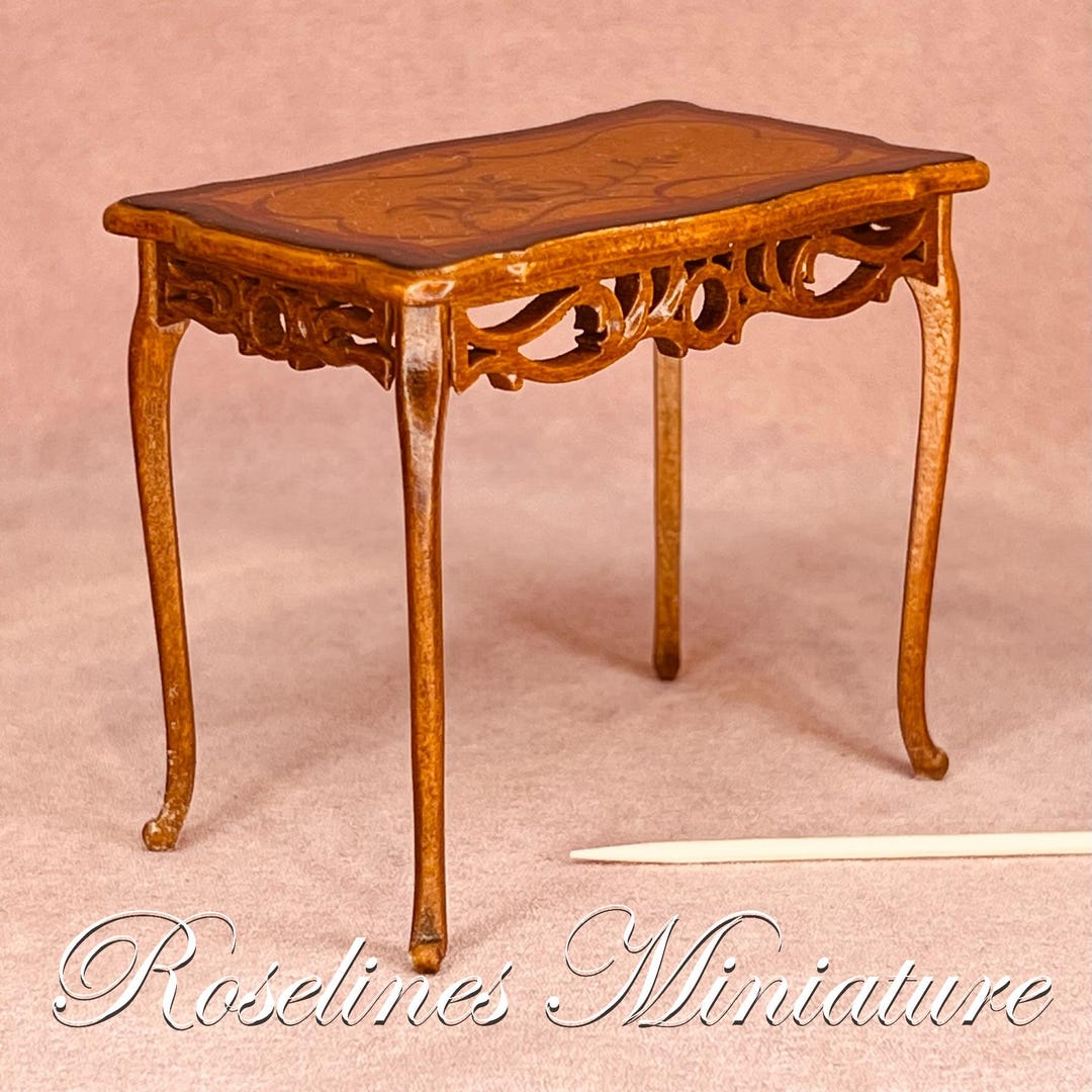 Miniature Table / Tea Table Hand Painted. Dollhouse Miniature Furniture ...