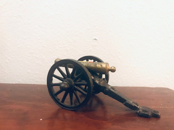 Vintage PENN CRAFT Miniature Cast Iron Toy Civil War Cannon (set