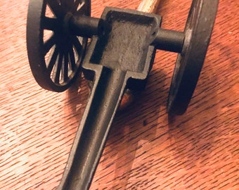 Vintage PENN CRAFT Miniature Cast Iron Toy Civil War Cannon (set