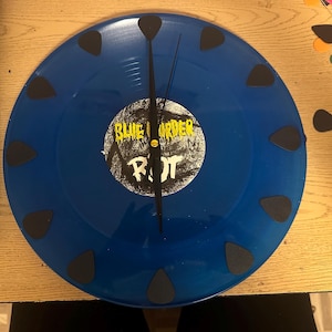 Wall clock from vinyl record.