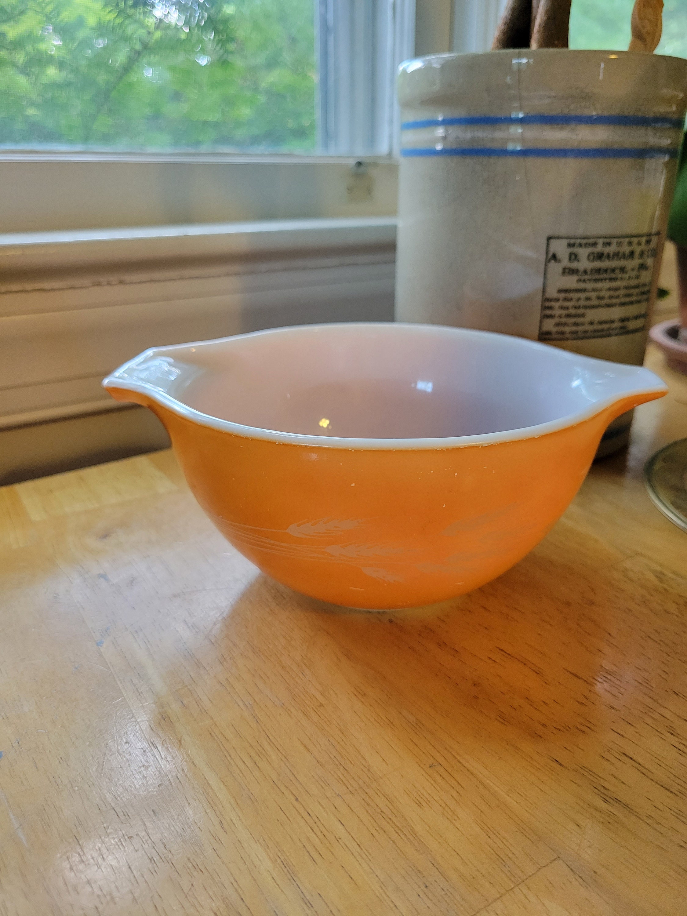 Pyrex 441 Orange
