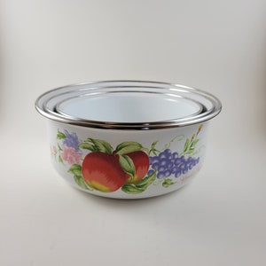 Vintage Enamel Ware Nest Bowls, Set of 3 Apple and Grape Bowls