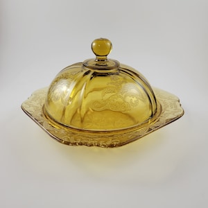 Vintage Amber Depression Glass Butter Dish, Madrid Patrón Glass Covered Butter Dish