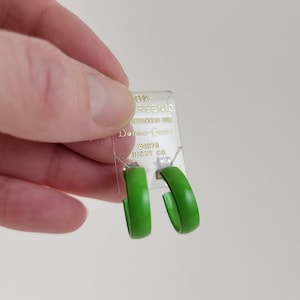 Vintage 1976 Retro Green Open Hoop Studded Earrings