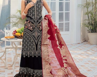 Vestido de red negra bordado a mano: vestido de novia pakistaní