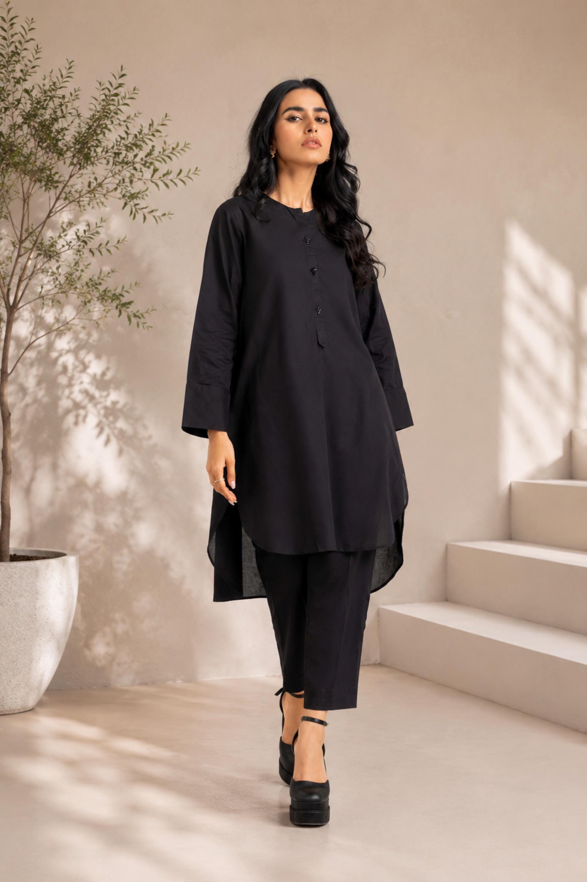 blush chiffon long dress Carlotta | Pink Bardot Maternity Maxi With Cape Delicate spaghetti straps highlight Size:38 in. #20off2025 Navy Embellished Evening Gown