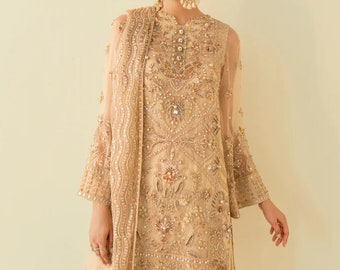 Vestido de novia de gasa bordado a mano: diseño indio pakistaní marrón claro