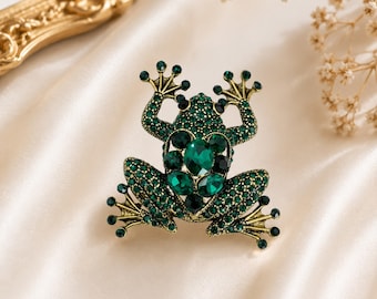Frog Brooch Pin Green Rhinestone Animal Cocktail Brooch Nature Jewelry Statement Pin Fashion Accessory Gift
