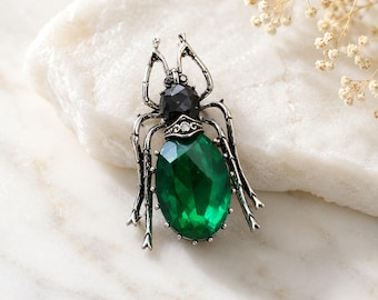 Emerald Green Beetle Brooch Pin Crystal Scarab Jewelry Nature Inspired Lapel Decorative Accessory Gift for Women