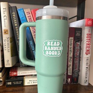 Pegatina para leer libros prohibidos