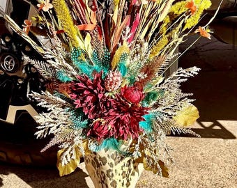 Tapiz floral con forma de cráneo de vaca / arte del suroeste / arte del oeste / arte animal / taxidermia animal / centro de mesa para bodas