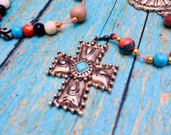 Handgemaakte westerse rozenkrans: bevestiging of eerste communiecadeau: schelp en kruis, boho-statementsieraden