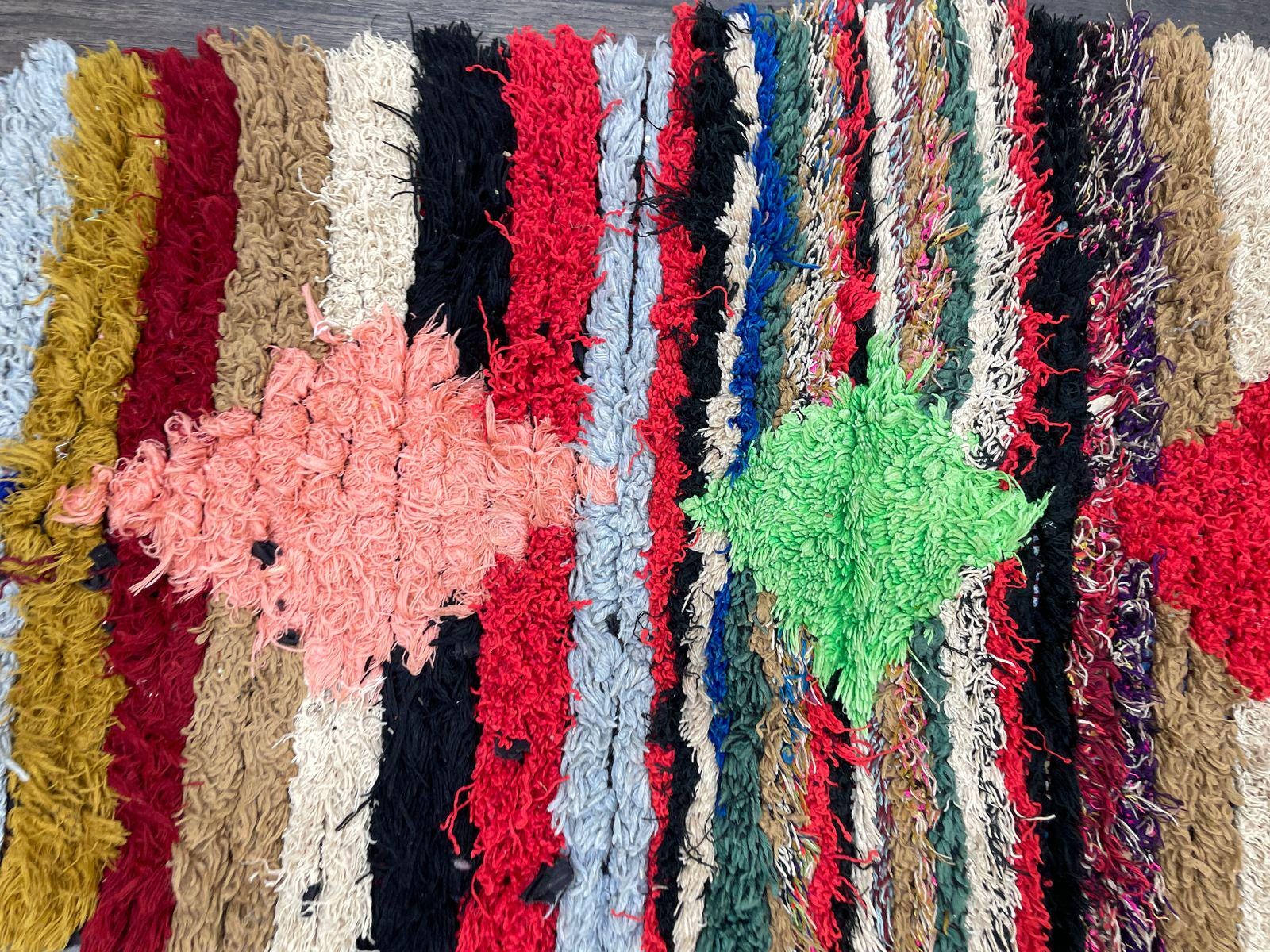 ハンドメイドのモロッコ製ラグランナー 2x6：ヴィンテージベルベルアジ