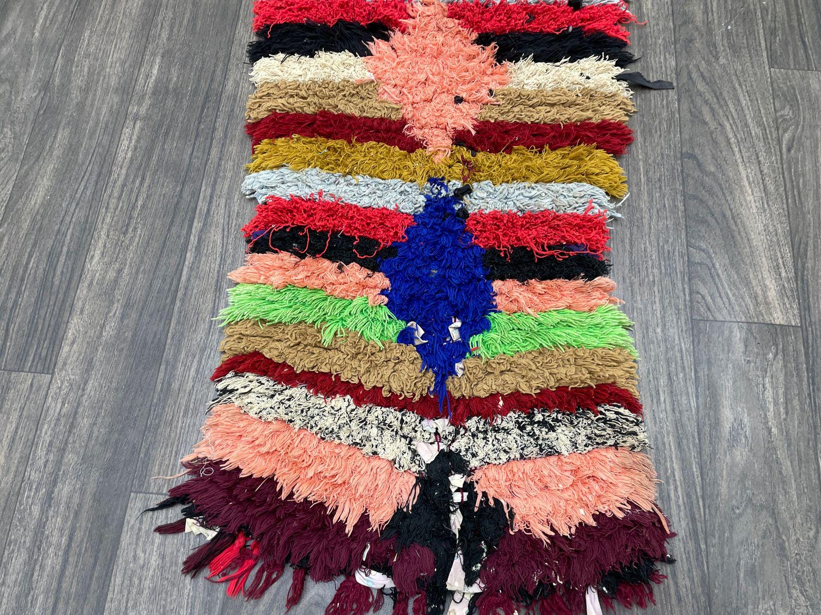 ハンドメイドのモロッコ製ラグランナー 2x6：ヴィンテージベルベルアジ